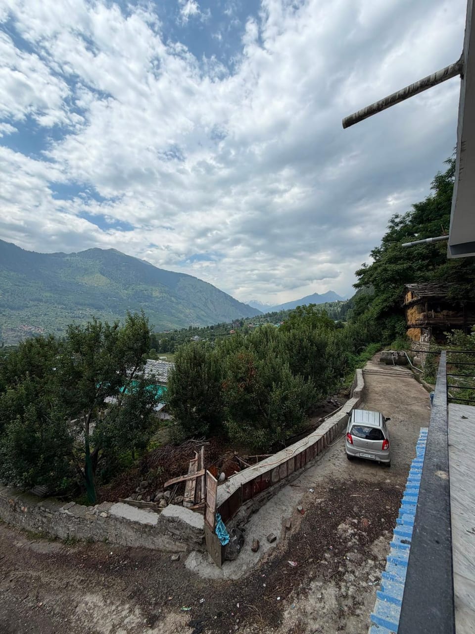 Valley View Cottage with private parking Apartment in Himachal Pradesh