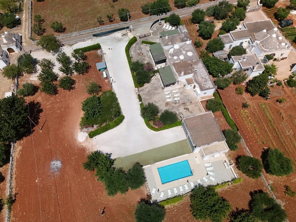 Property building, Swimming pool