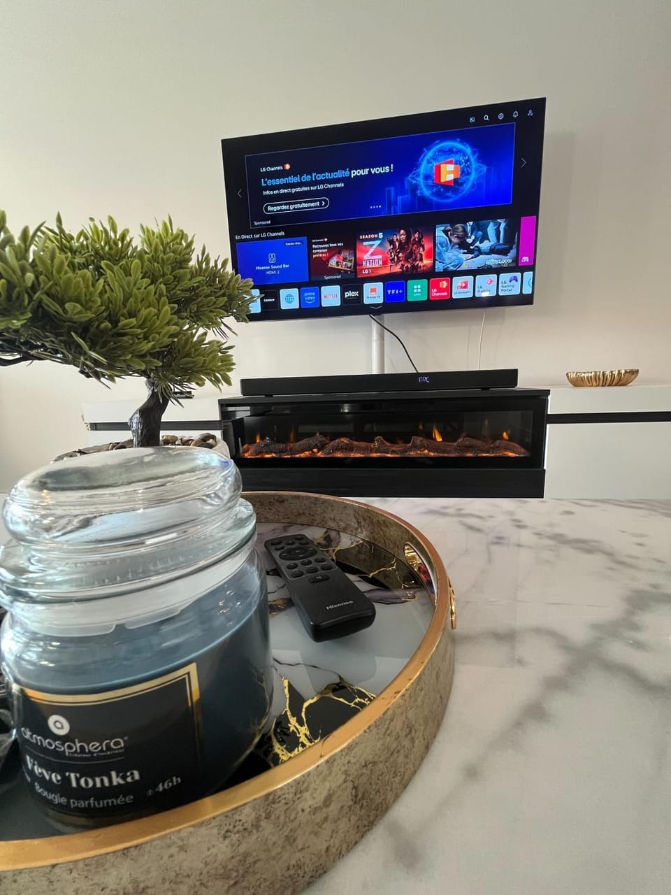 Living room, fireplace