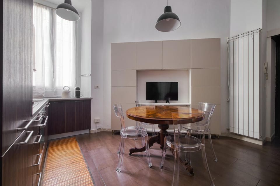 TV and multimedia, Dining area