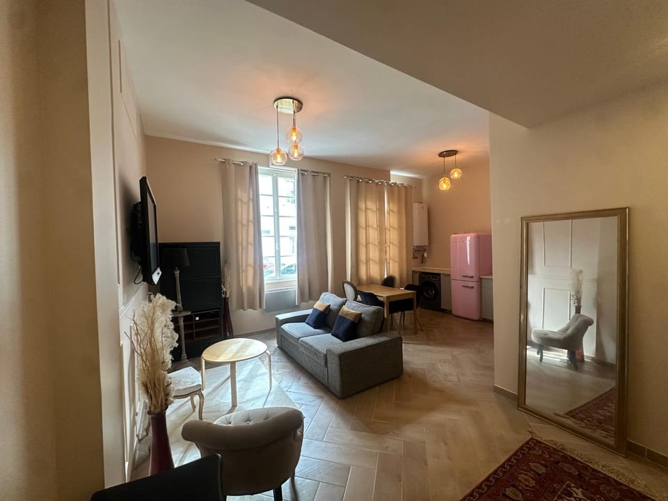 haussmannienS Apartment in Caen