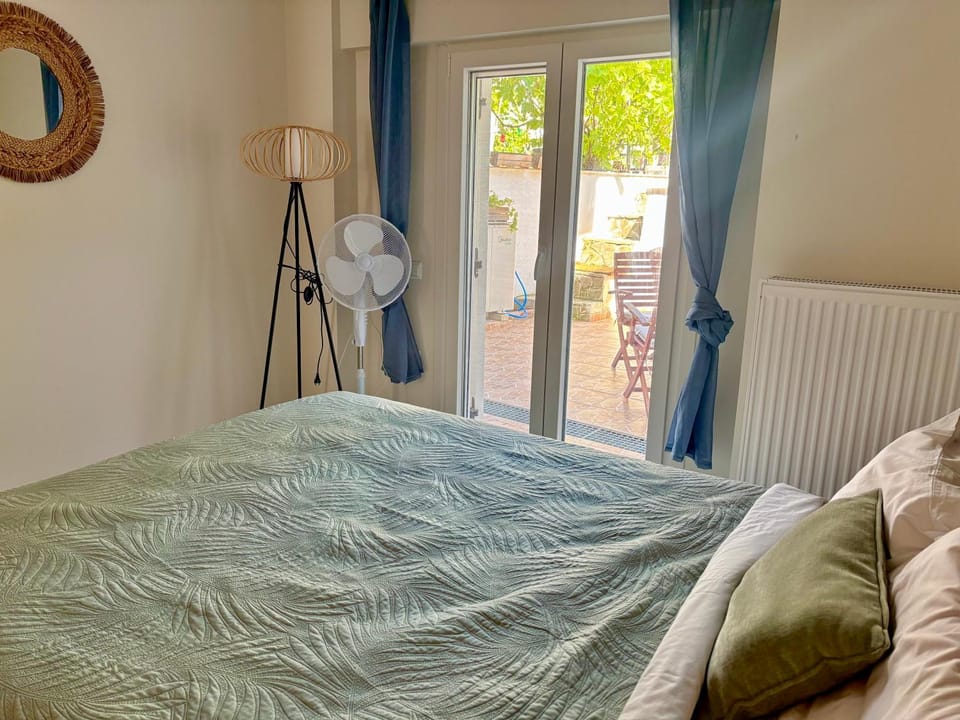 Villa Neapolis Garden Apartment in Kavala