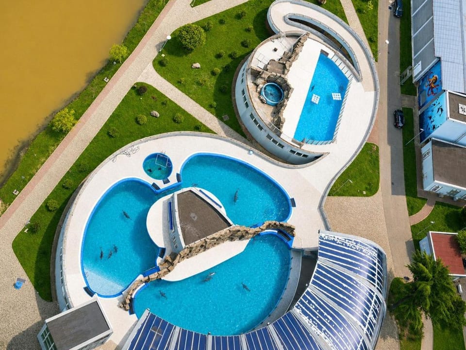 Property building, View (from property/room), View (from property/room), City view, City view, Garden view, Garden view, Lake view, Lake view, Landmark view, Landmark view, Mountain view, Mountain view, Sea view, Sea view, Street view, Street view, Sunset