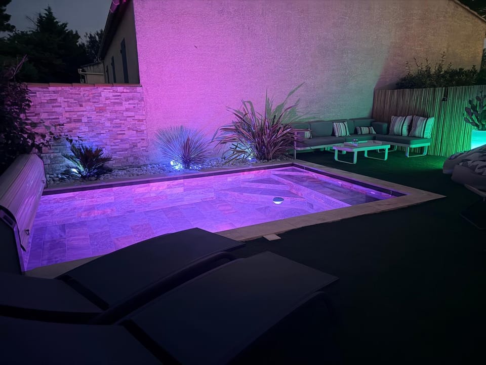 Night, Swimming pool