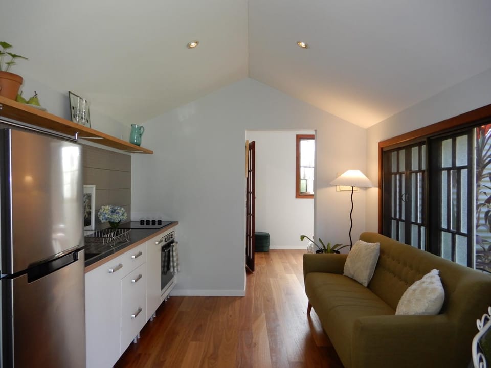Kitchen or kitchenette, Living room, Seating area