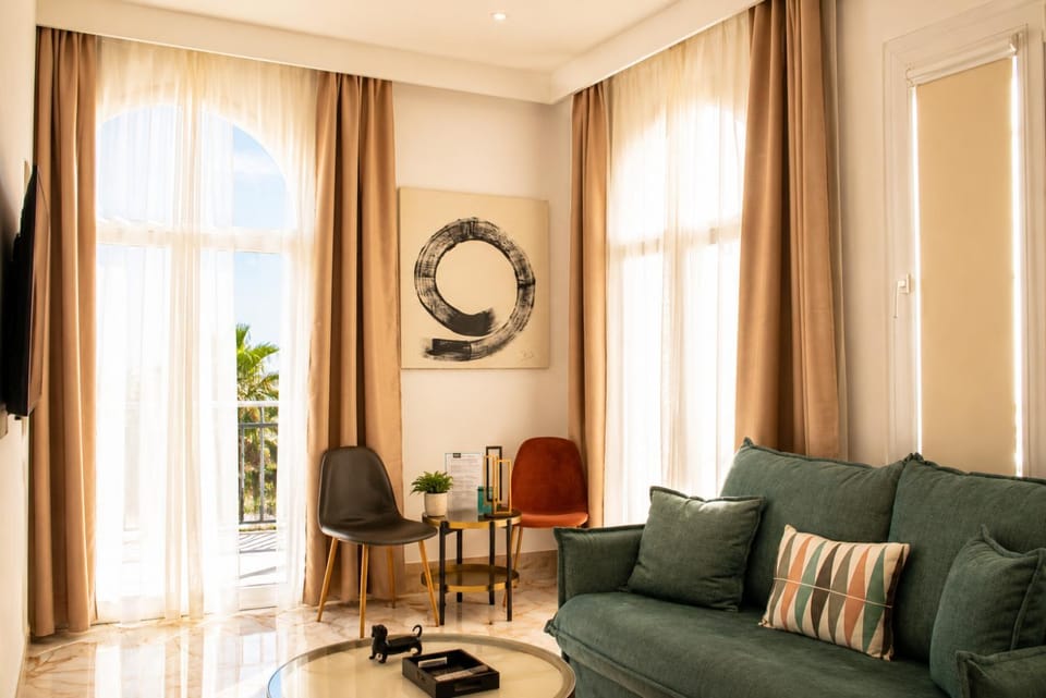 Manantiales Suites Sol Apartment in Torremolinos