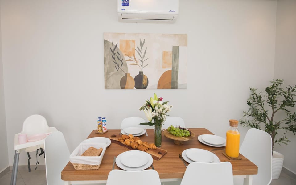 Dining area, air conditioner