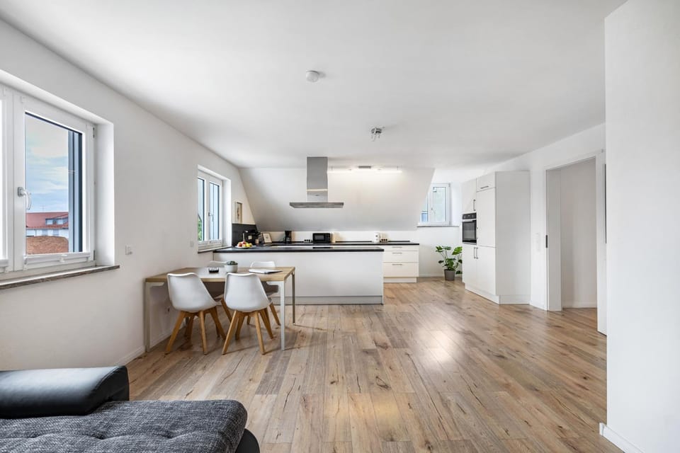 Property building, Kitchen or kitchenette, Living room