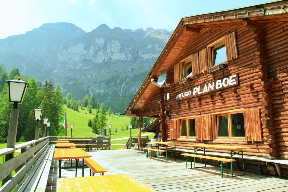 Property building, Restaurant/places to eat