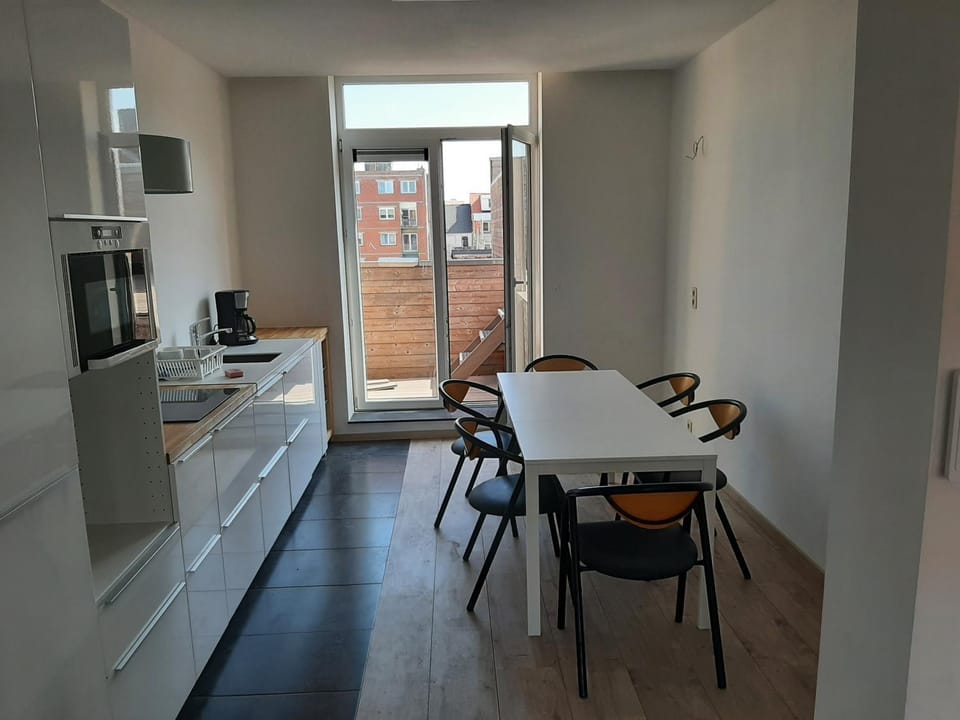 groot app 2e met privé zonneterras Apartment in Ostend