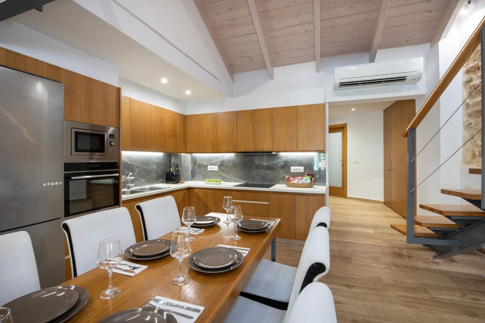 Kitchen or kitchenette, Living room, Dining area, oven, stove, air conditioner