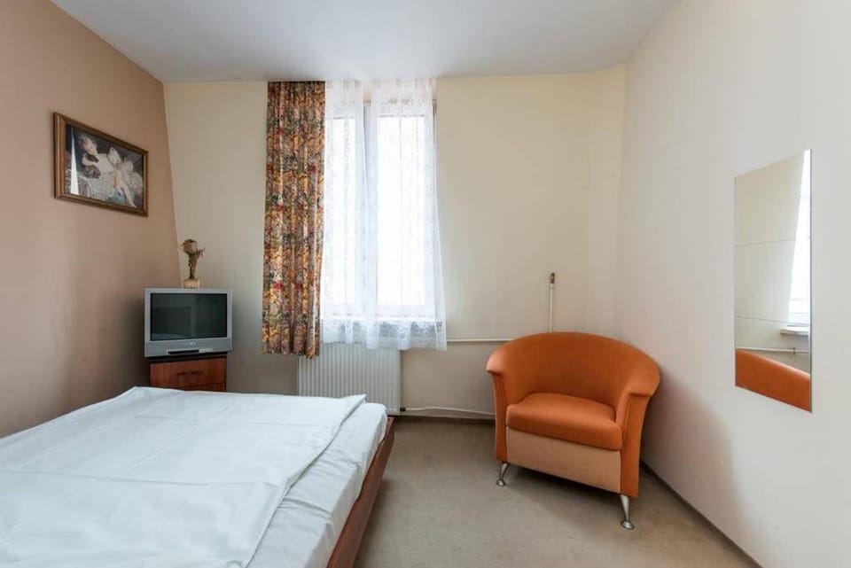 LoveBridge Apartments nr 3 Red Apartment in Krakow