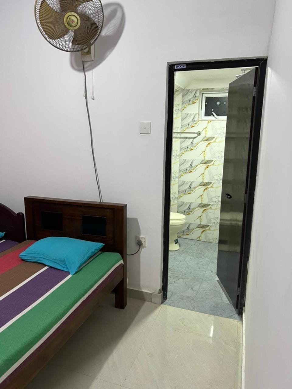 White House Family Stay House in Sri Lanka