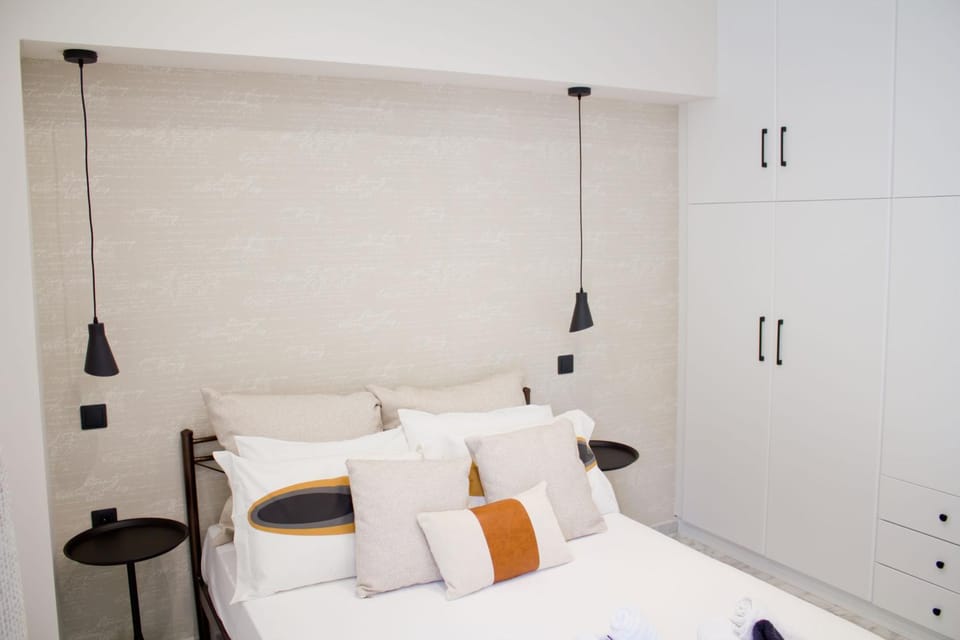 Bed, Photo of the whole room, Bedroom, towels, wardrobe