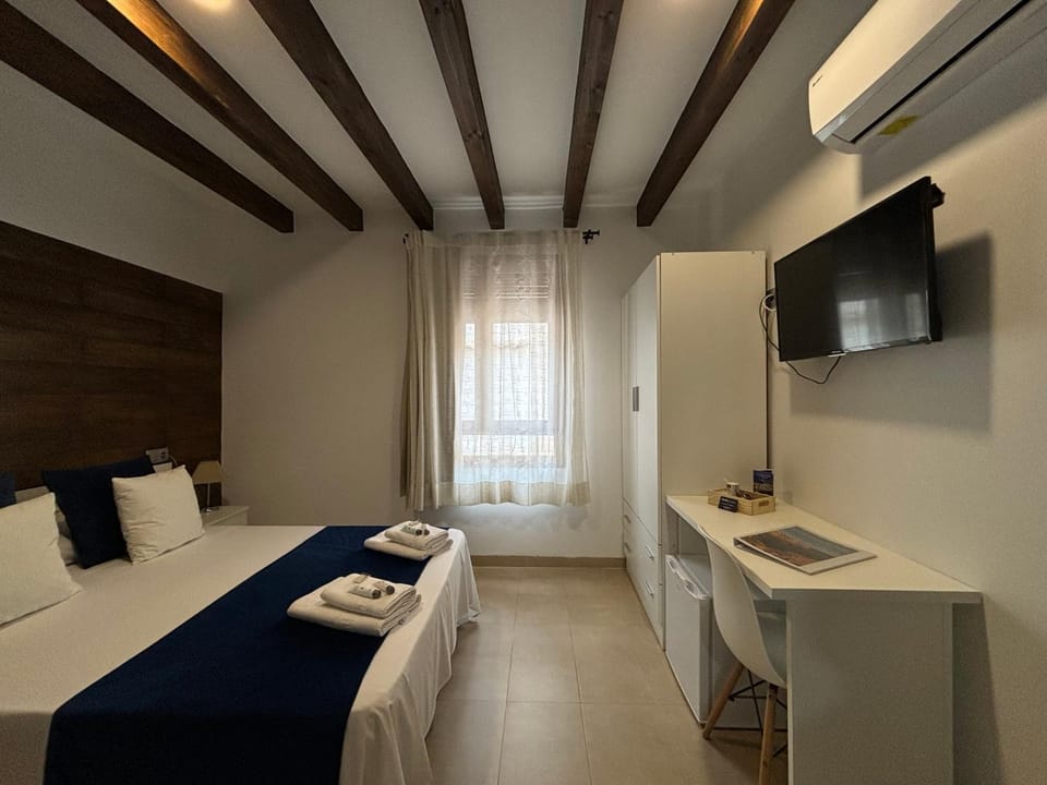 habitaciones tabarca Bed and Breakfast in Alacantí