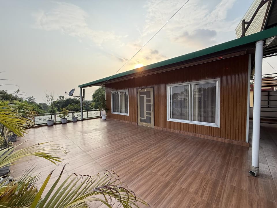 Misty Retreats - Mountain View Dehradun Nature lodge in Uttarakhand