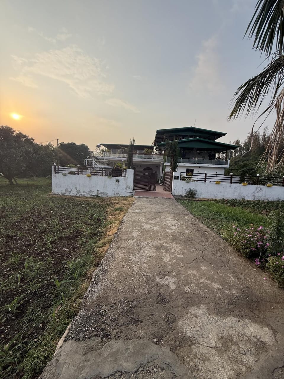 Misty Retreats - Mountain View Dehradun Nature lodge in Uttarakhand