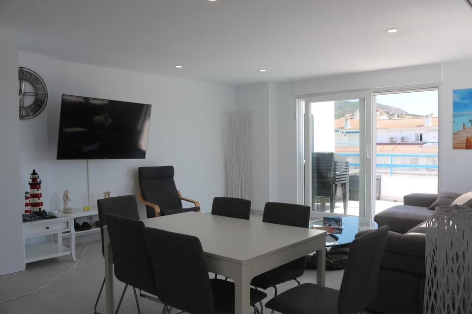 Live on the water located in a fishing village Apartment in Alcossebre