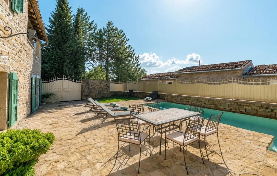 Grožnjan Hills - a stone house for a perfect vacation Villa in Istria County