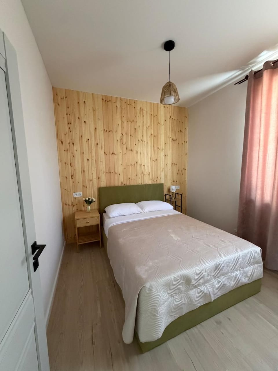Modern and Cozy Home with Backyard Near Yerevan House in Yerevan