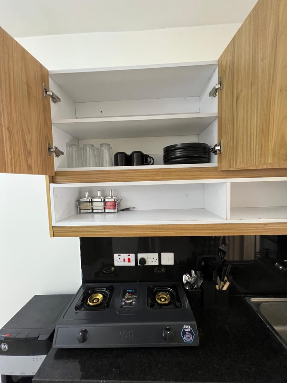 Kitchen or kitchenette, stove