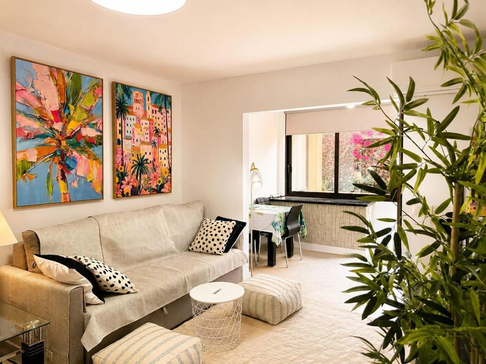 Castle Harbour Comfort Apartment in Los Cristianos