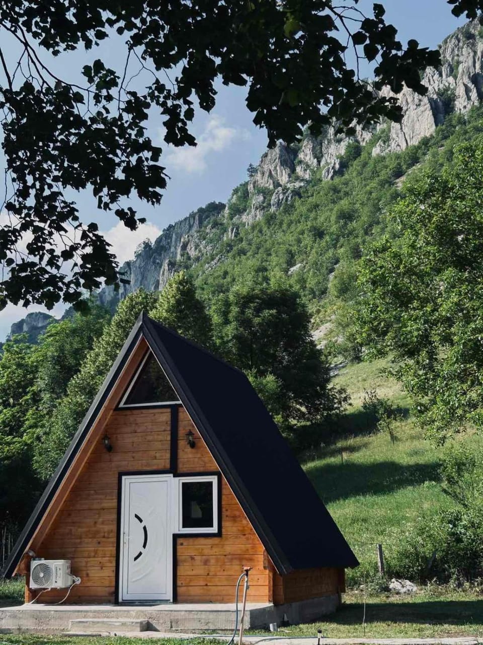 Facade/entrance, Natural landscape, Mountain view