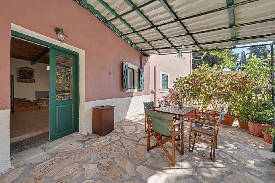 Tolis House Apartment in Corfu, Greece