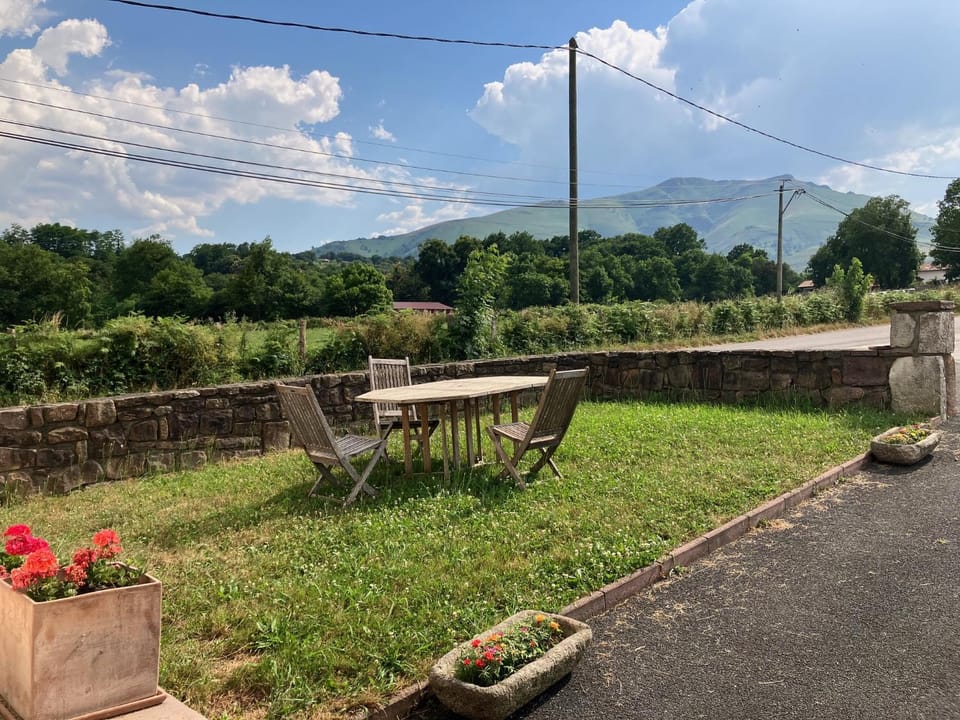Garden, Mountain view