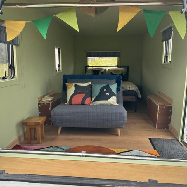 the buttercup shed Luxury tent in Scotland
