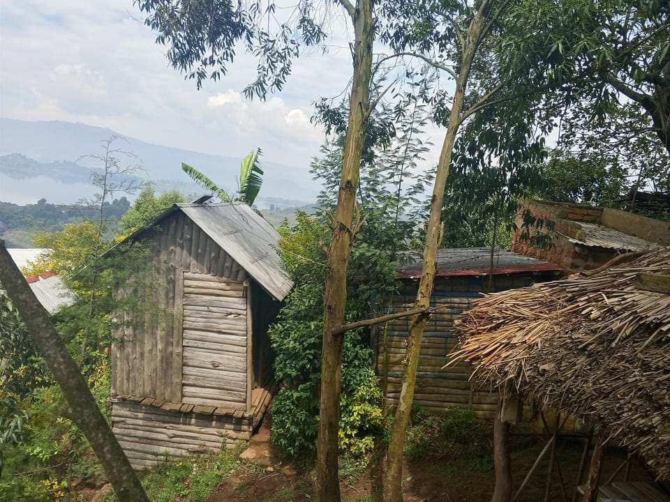 Sunshine Homestay Experience Bunyonyi Apartment in Uganda