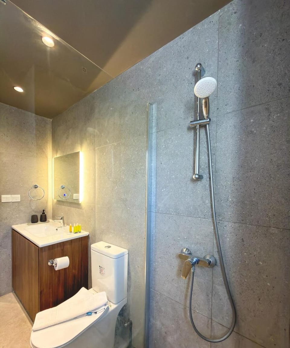 Shower, Toilet, Bathroom