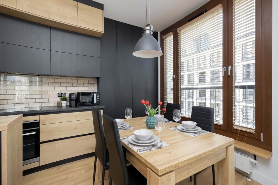 Kitchen or kitchenette, Dining area, dishwasher, pet friendly, stove, toaster