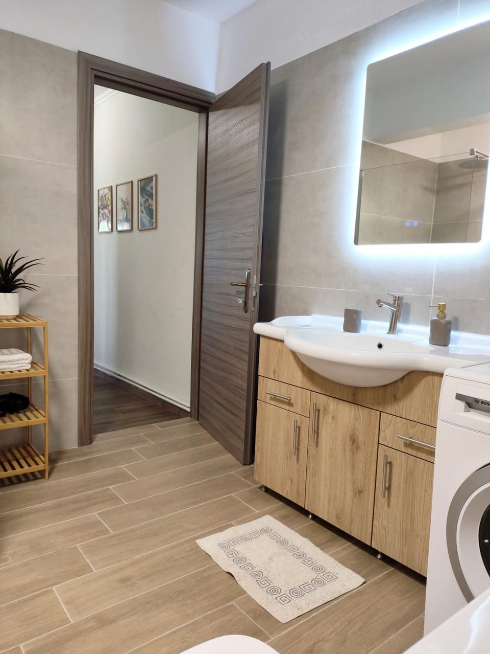 Shower, Bathroom, Area and facilities, locker