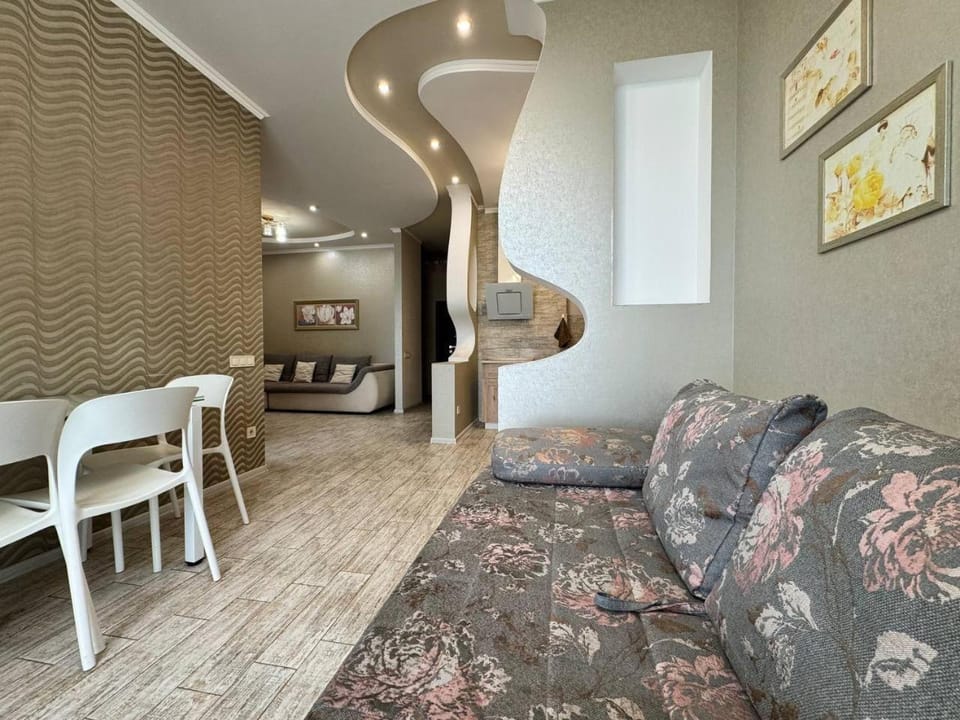 Apart 141 Apartment in Odessa