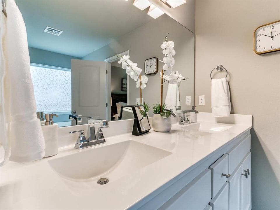 Spacious BA Home in Beautiful Neighborhood! House in Broken Arrow