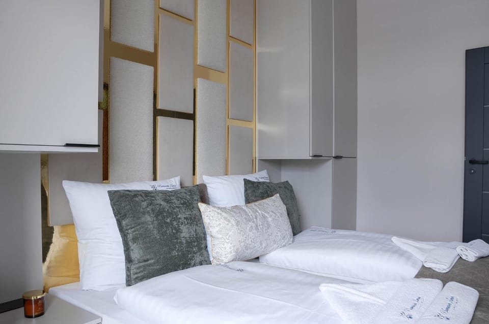 Bed, Photo of the whole room, Bedroom, towels, wardrobe