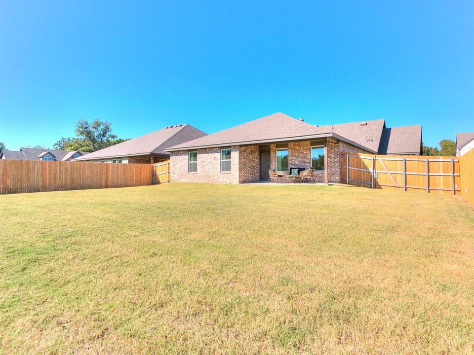 Your New Temporary Paradise in Bixby House in Oklahoma