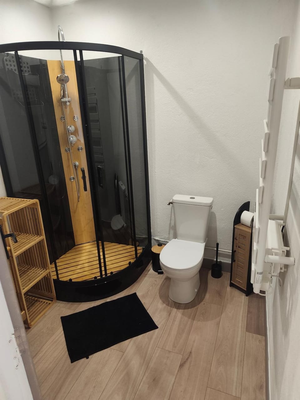 Independent studio in our property Apartment in Occitanie