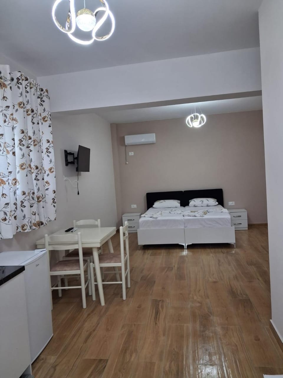 Sunset Bliss Apartments Apartment in Sarandë