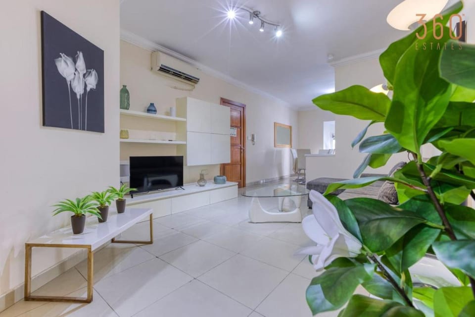 Central Sliema 3BR home with Terrace Steps from the Sea Apartment in Sliema