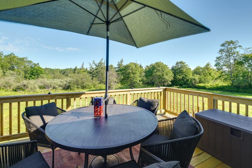 'Crystal's Place' in Lubec, Maine: Family Friendly House in Lubec