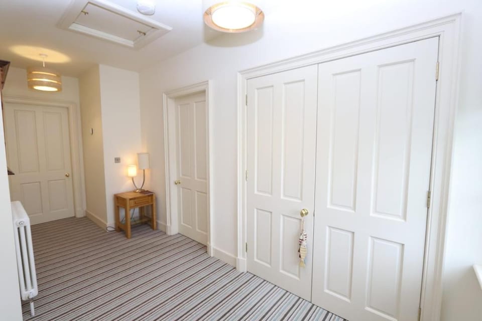 Spacious Lake Retreat House in Leitrim, Co. Leitrim, Ireland