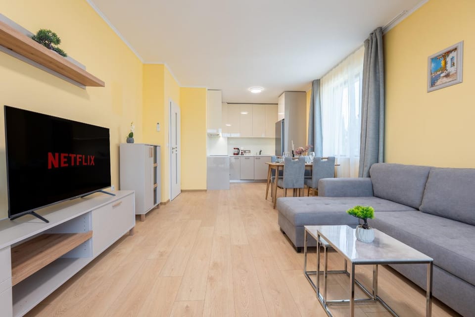 TV and multimedia, Living room, Dining area, kitchen