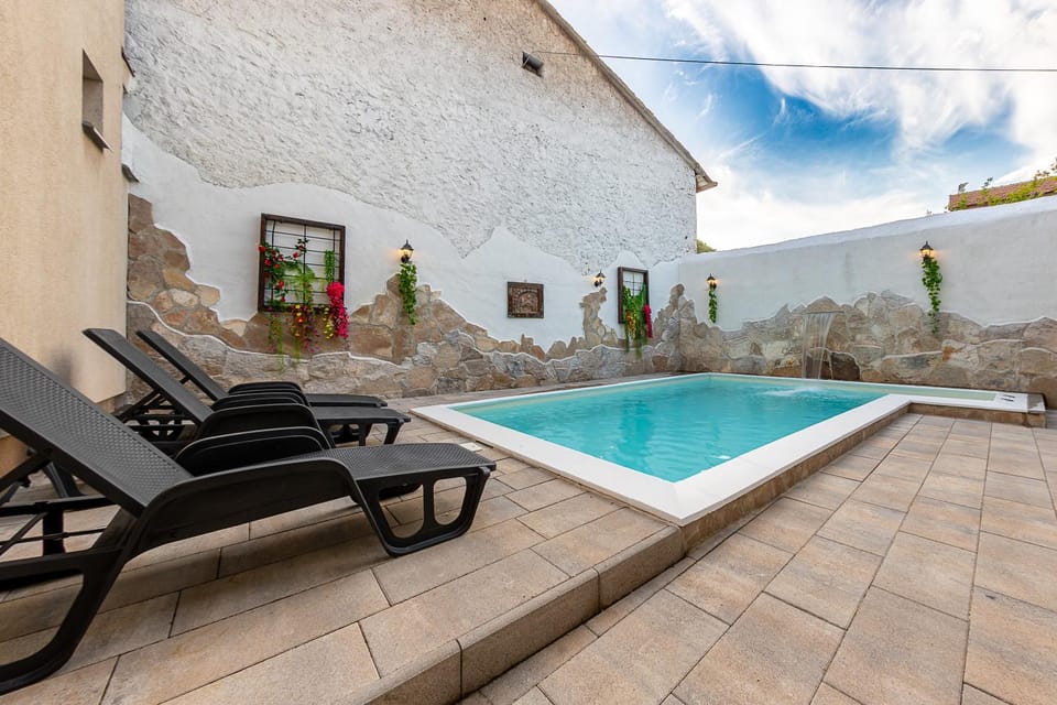 Villa Waterfall Mostar near Old Bridge Villa in Mostar