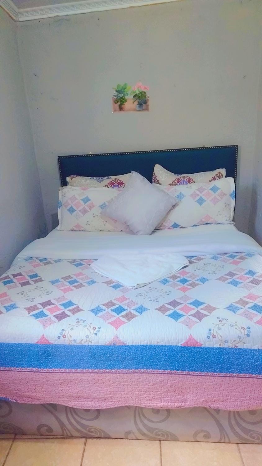 Jovita Guesthouse Bed and Breakfast in North West, South Africa