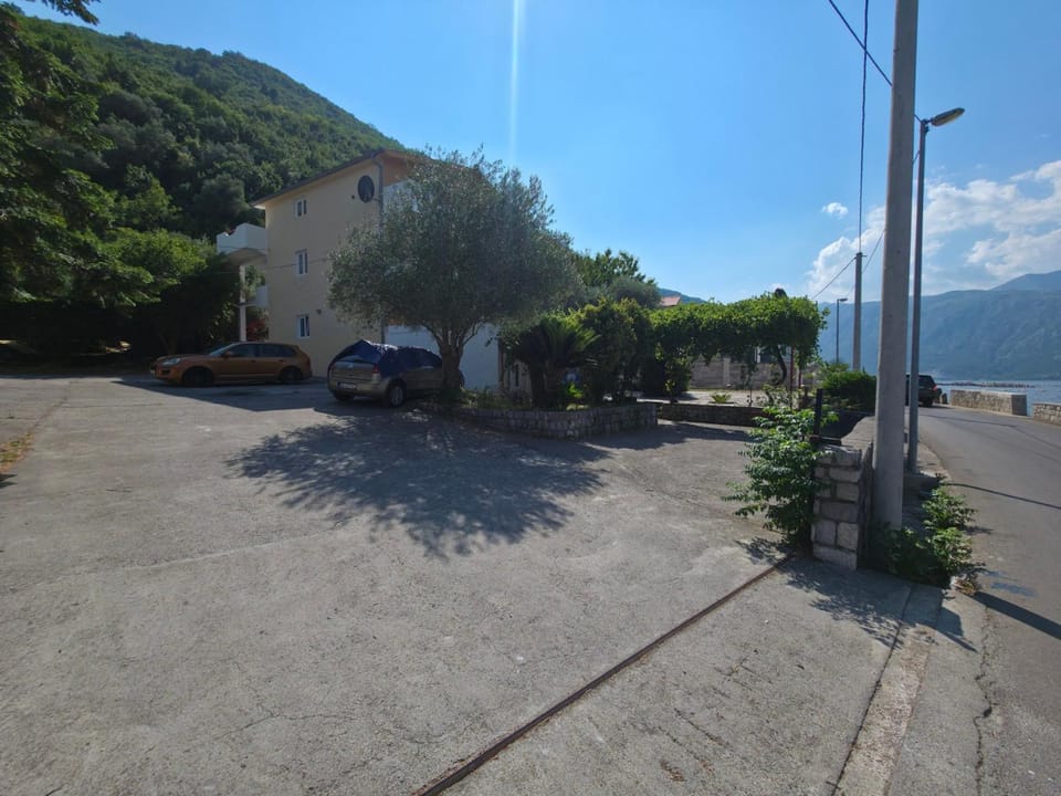 Xigga apartments Apartment in Kotor Municipality