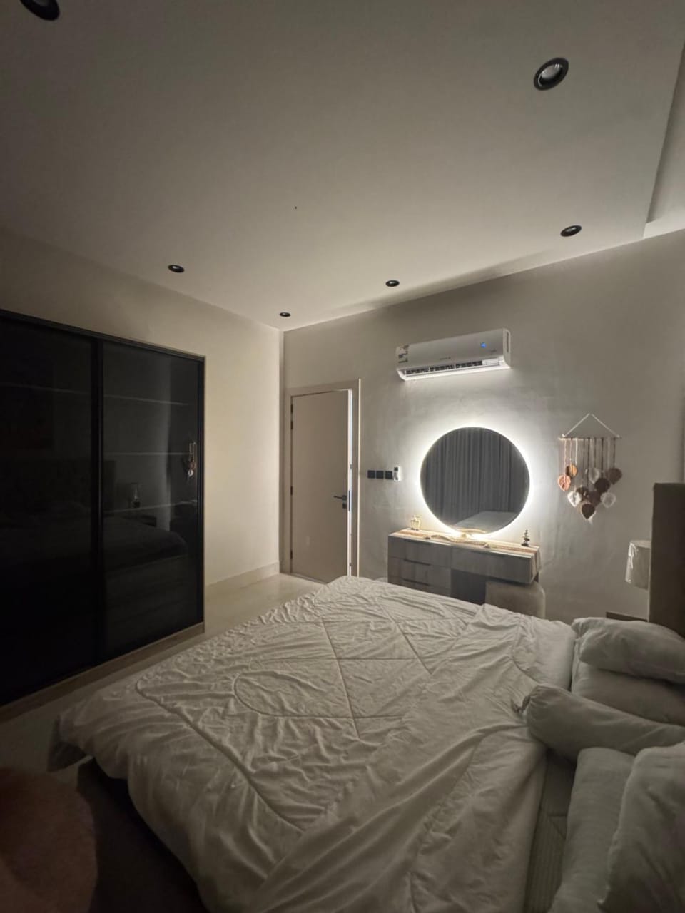 Cozy 1BR Apartment with balcony & Free parking Apartment in Jeddah