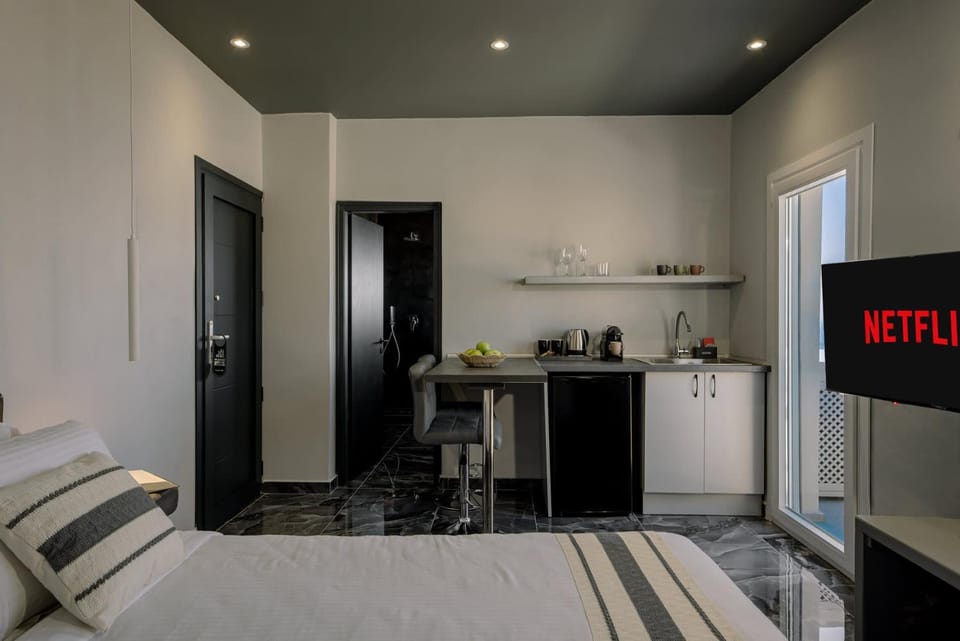 TV and multimedia, Kitchen or kitchenette, Bedroom