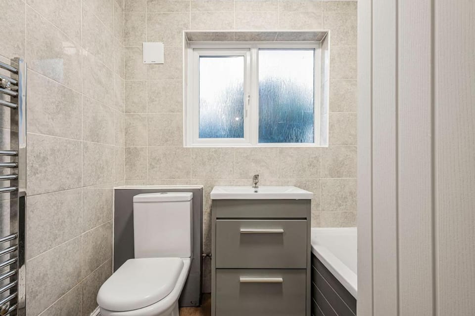 Bathroom, Bath
